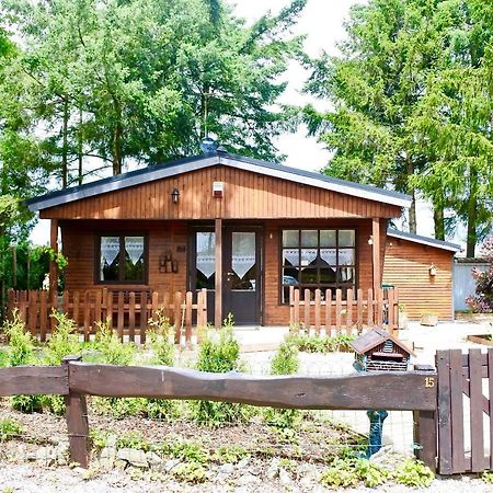 Aux Ecureuils Villa Resteigne Eksteriør bilde